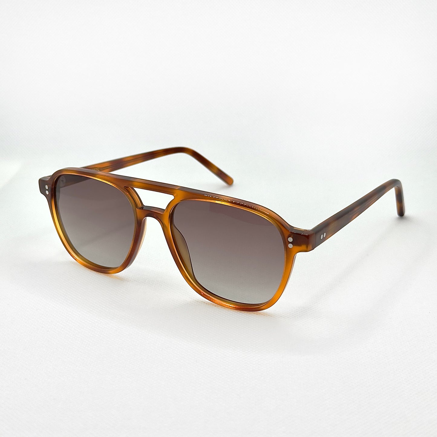 The Cadogan in Light Tortoise