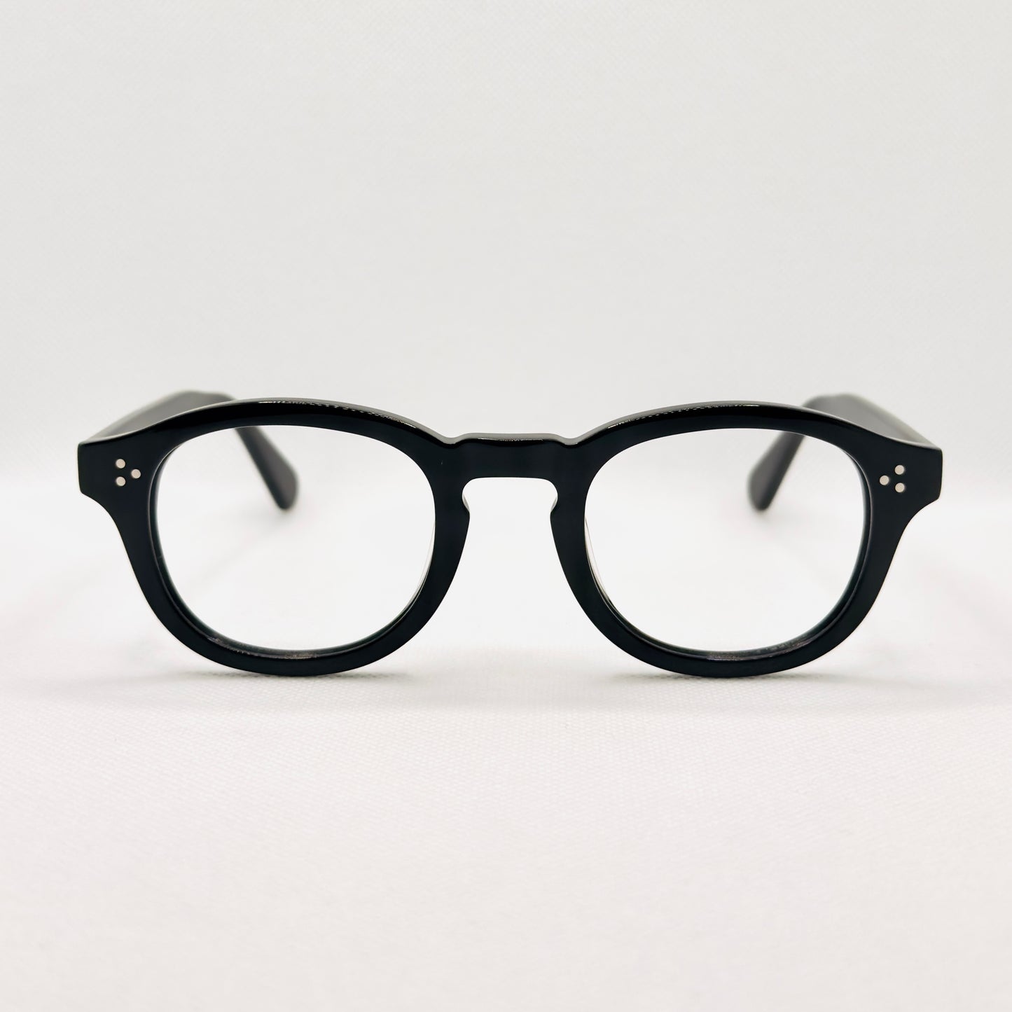 The Drayton in Black