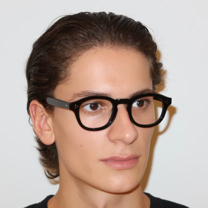 The Drayton in Black