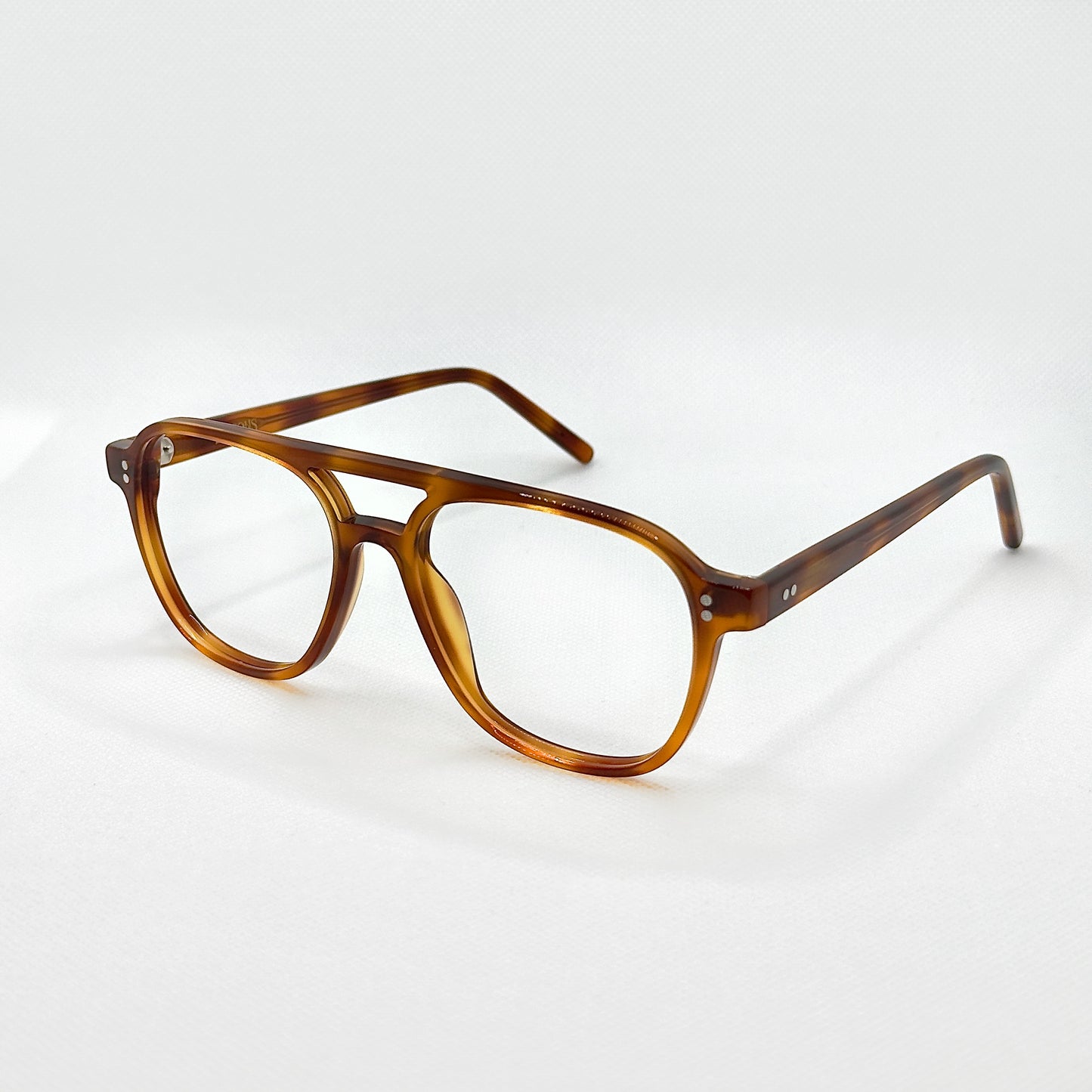 The Cadogan in Light Tortoise